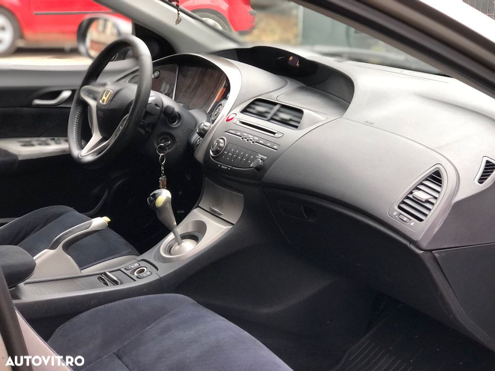 Honda Civic 1.8i-VTEC Comfort - 8