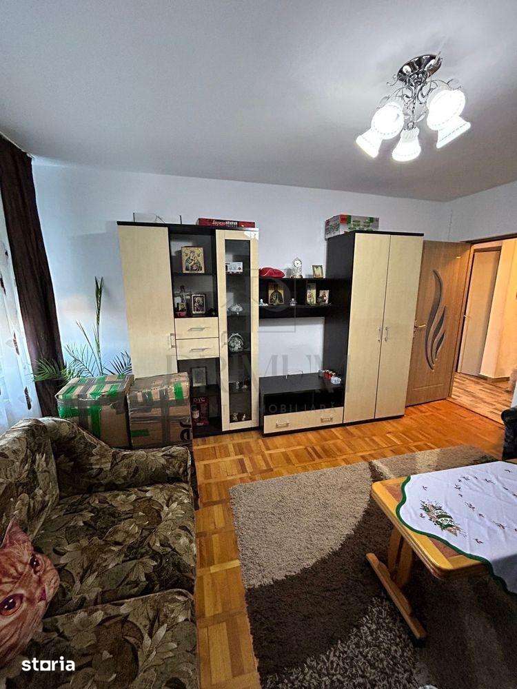 Dambovita - 2 Camere - Etaj intermediar cu LIFT - Centrala proprie - D — fotografia 3
