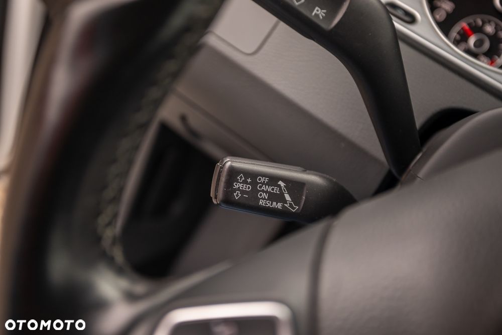 Volkswagen Passat 2.0 TDI DPF 4Mot Comfortline - 23