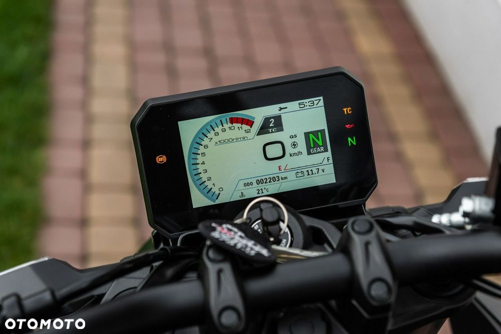 Suzuki GSX - 8