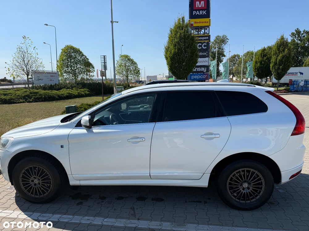 Volvo XC 60 D4 AWD Ocean Race - 6