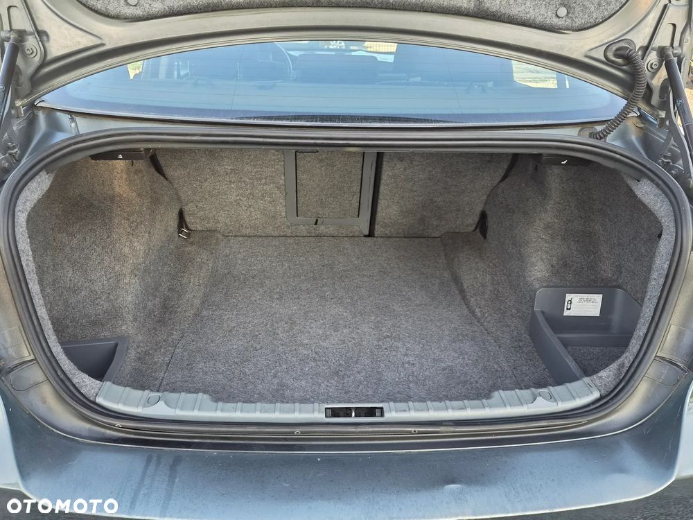 BMW Seria 3 318d DPF - 7