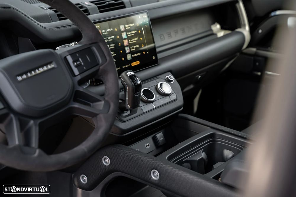 Land Rover Defender 90 P525 V8 - 16