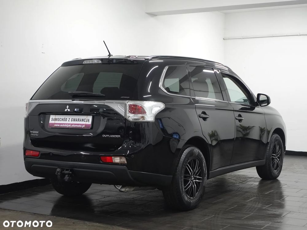 Mitsubishi Outlander 2.2 DI-D 4WD Invite - 8