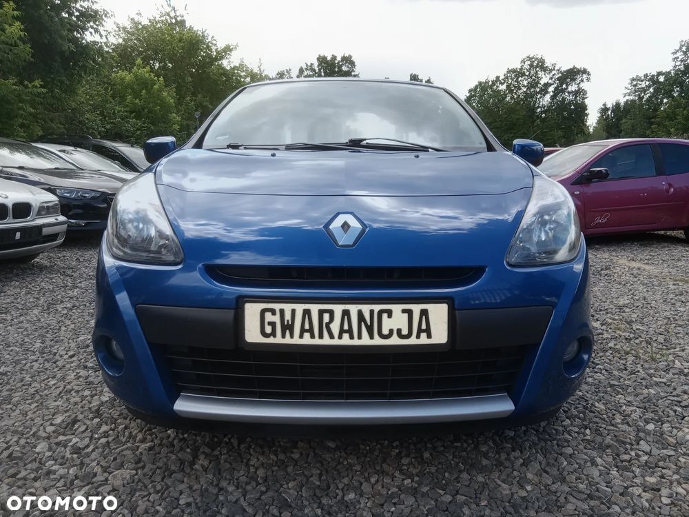 Renault Clio 1.2 16V 75 Expression - 12