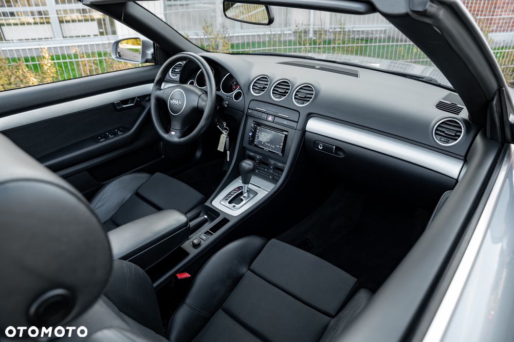 Audi A4 Cabrio - 36