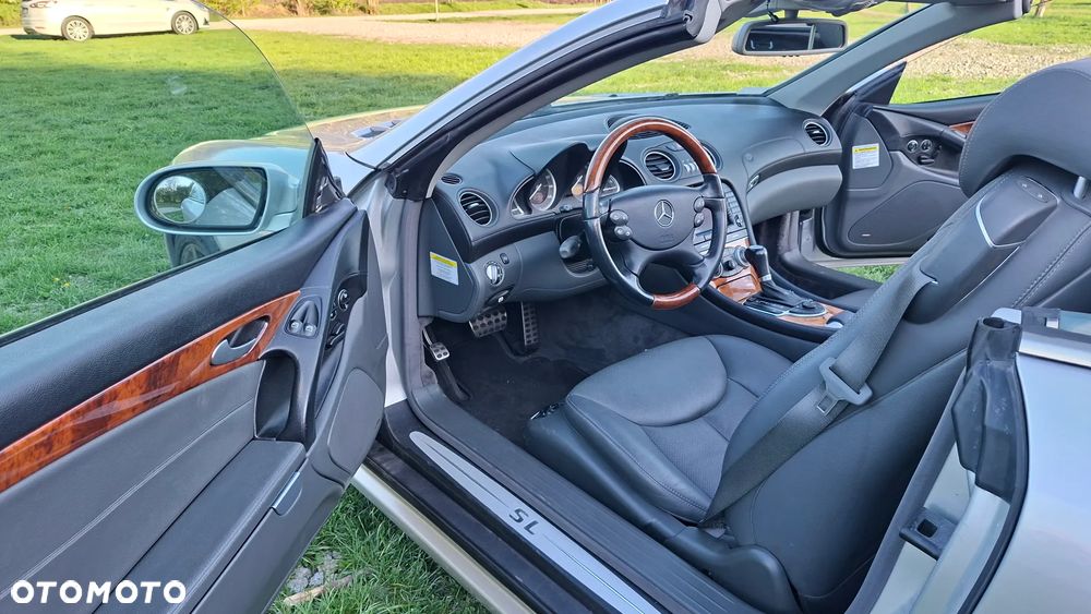 Mercedes-Benz SL 500 7G-TRONIC - 13