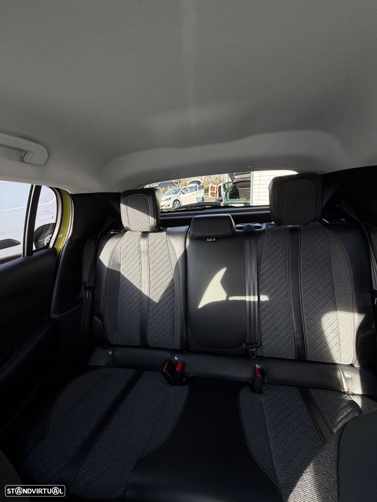 Peugeot e-208 50 kWh SE Style - 23