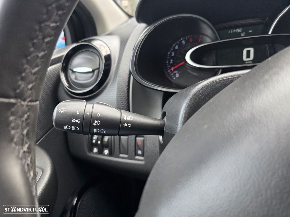 Renault Clio Sport Tourer 0.9 TCe Limited - 19