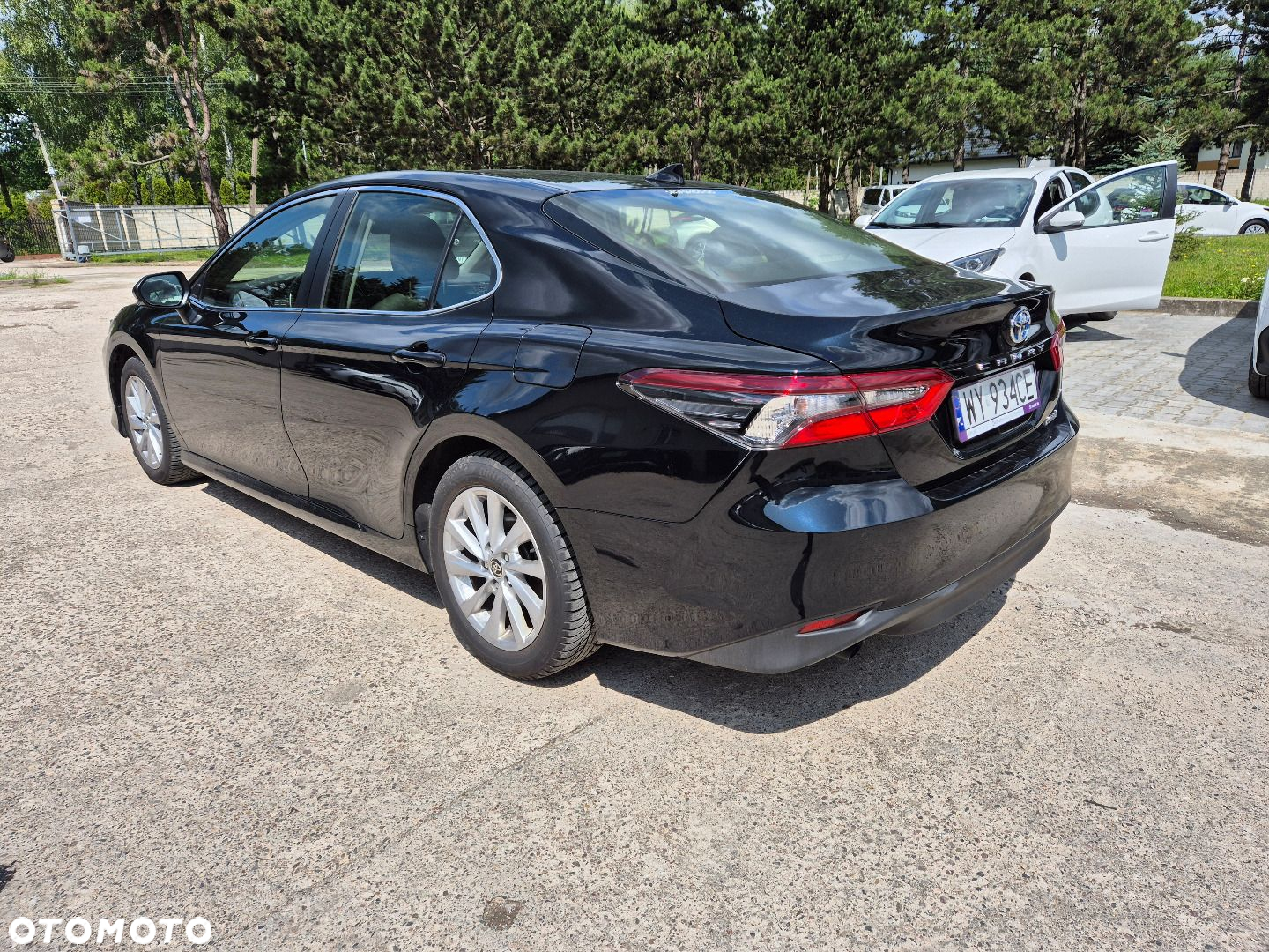 Toyota Camry - 5
