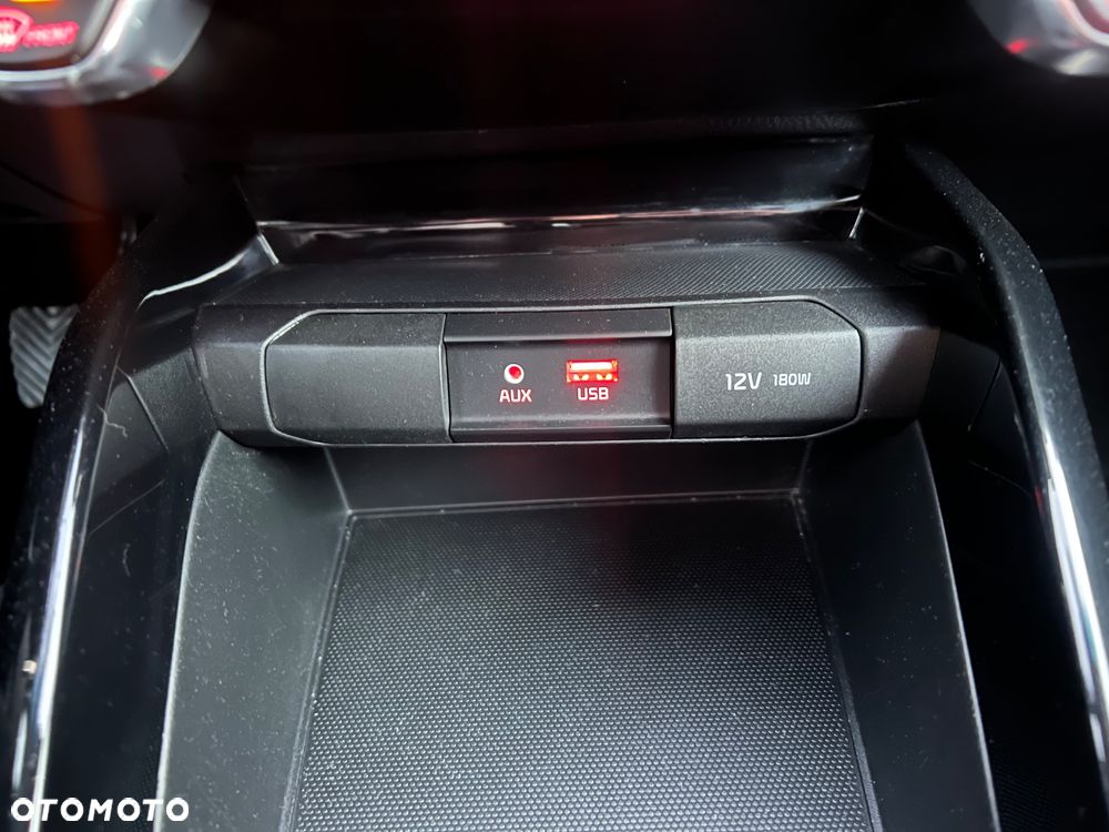 Kia Stonic 1.4 L - 19