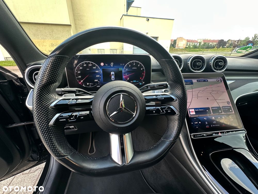 Mercedes-Benz Klasa C 180 9G-TRONIC AMG Line - 30