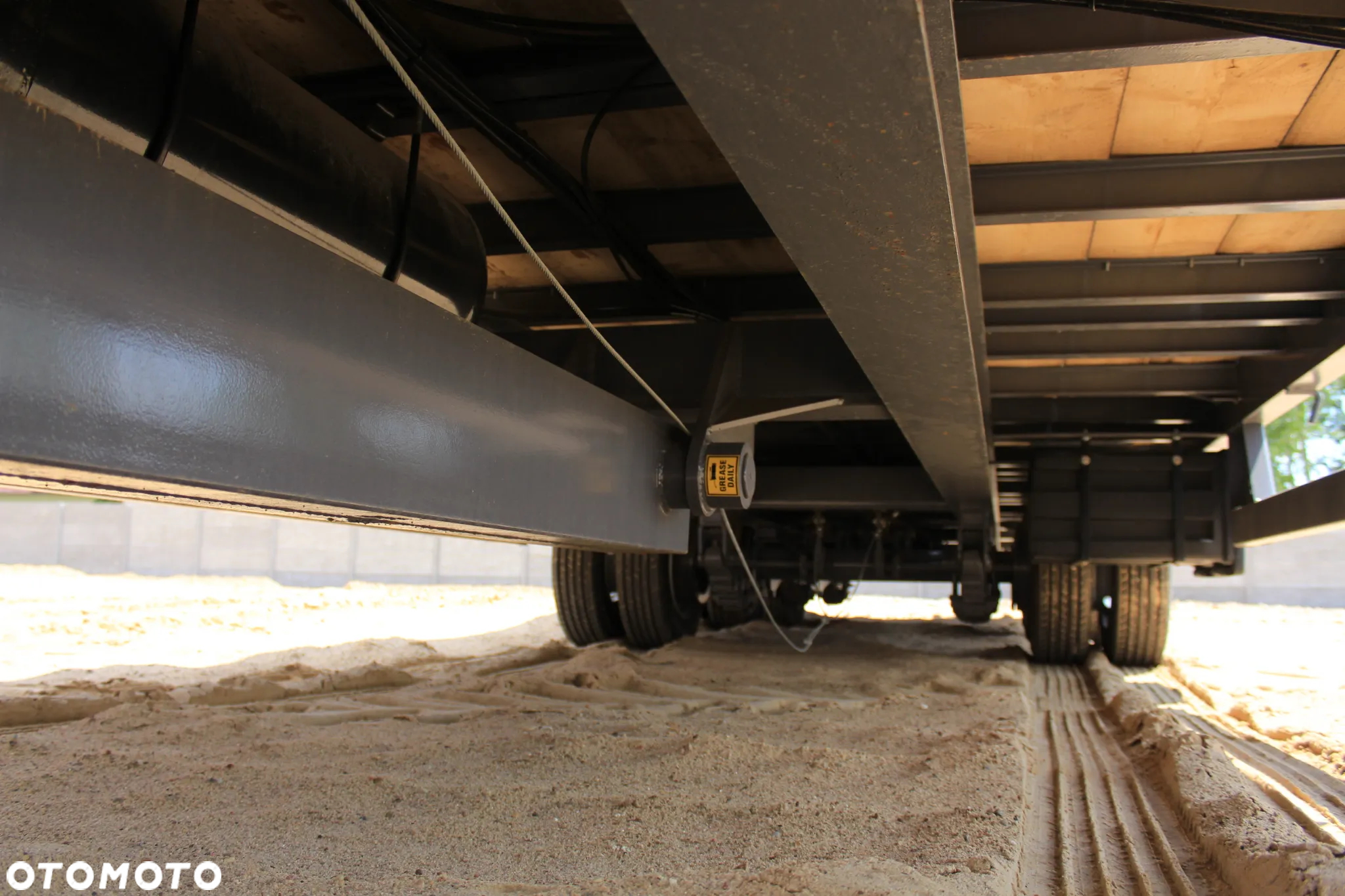 Inny JPM 30 FOOT TRI AXLE - 10