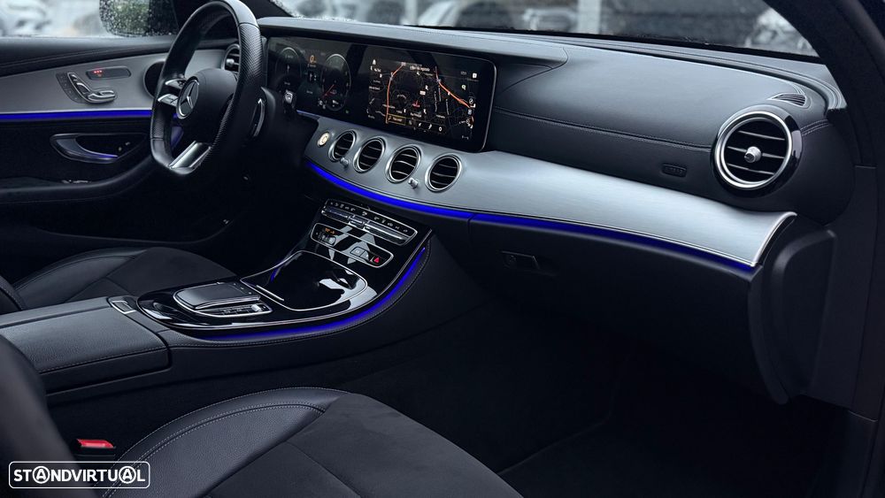 Mercedes-Benz E 300 de AMG Line - 16