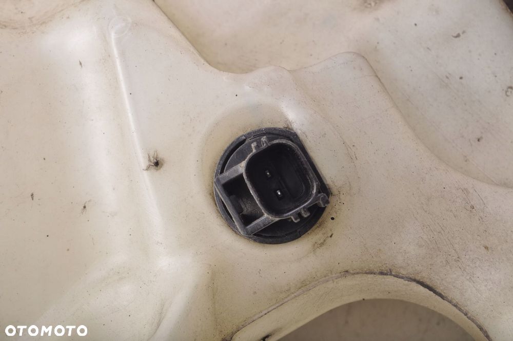 MONDEO MK4 ZBIORNICZEK SPRYSKIWACZY AG91-17B613-DB - 9