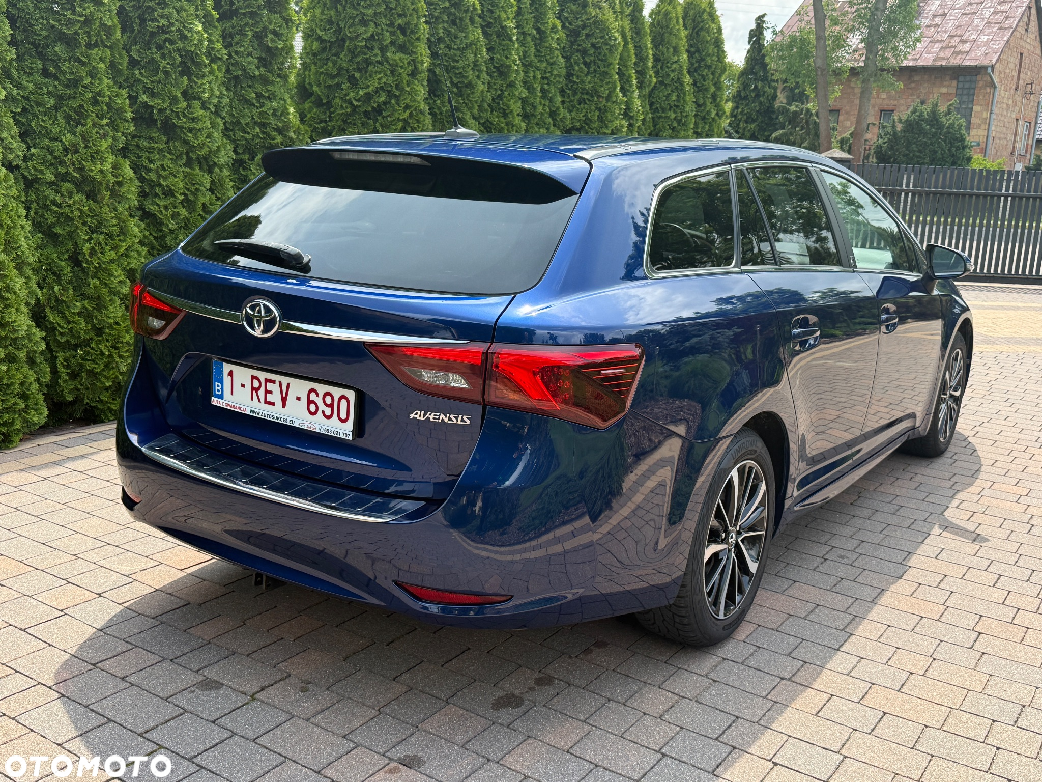 Toyota Avensis Touring Sports 1.8 Team Deutschland - 7