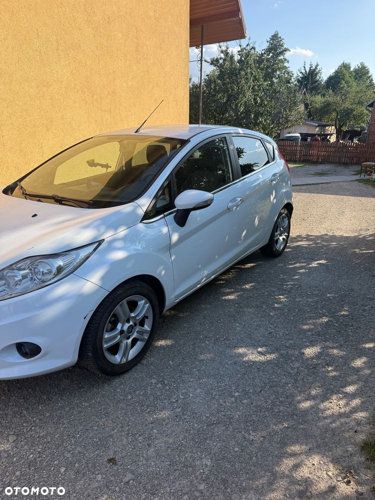 Ford Fiesta 1.6 TDCi Ghia - 3