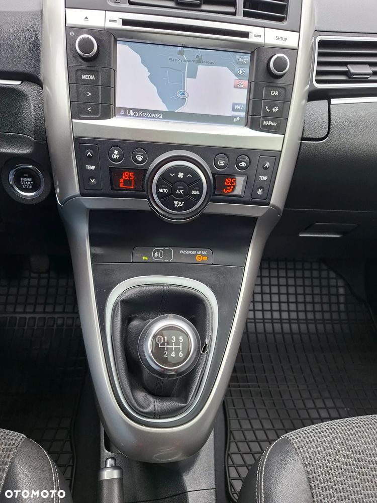 Toyota Verso 1.8 5-Sitzer Executive - 13