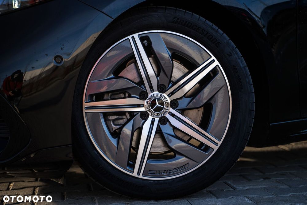 Mercedes-Benz CLA - 4