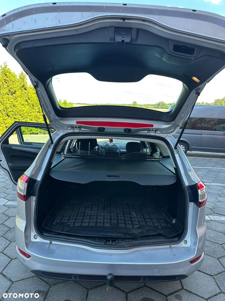 Ford Mondeo - 10
