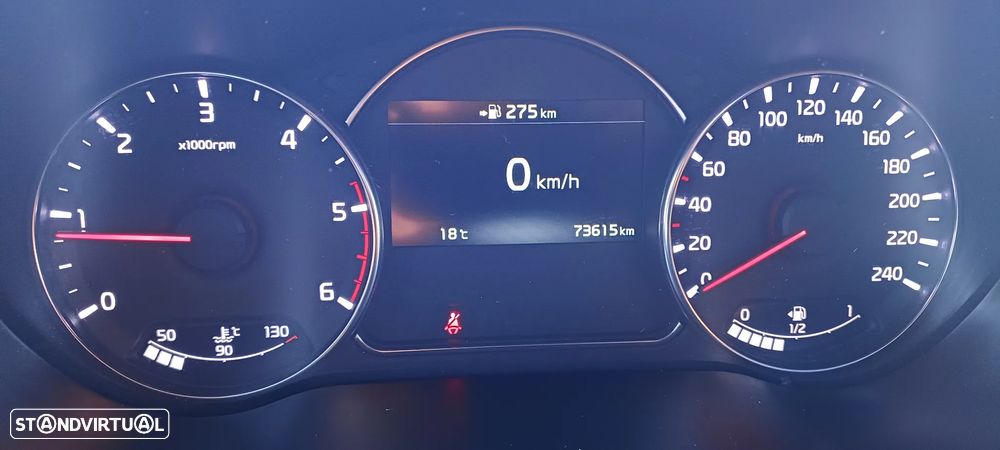 Kia Carens 1.7 CRDi ISG TX - 25