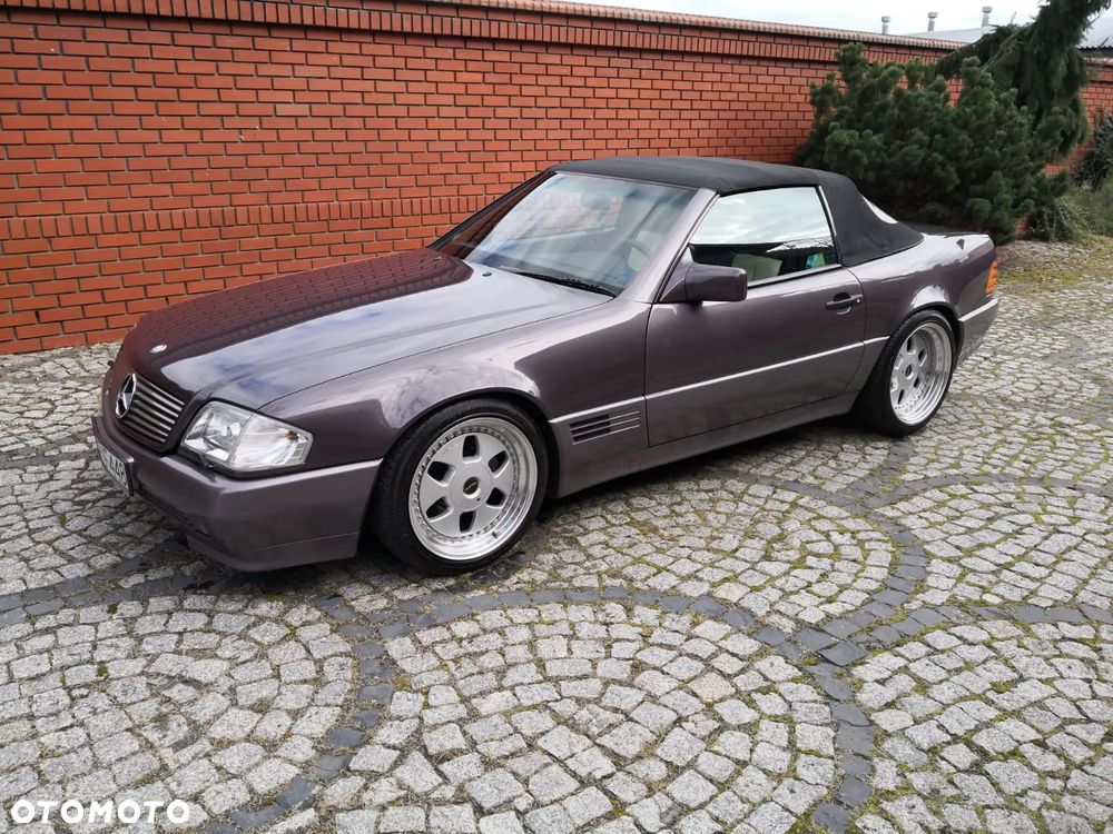 Mercedes-Benz SL - 1