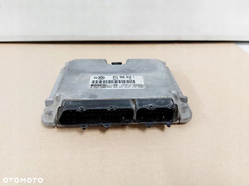 volkswagen bora 2.3 v5 komputer silnika sterownik - 2