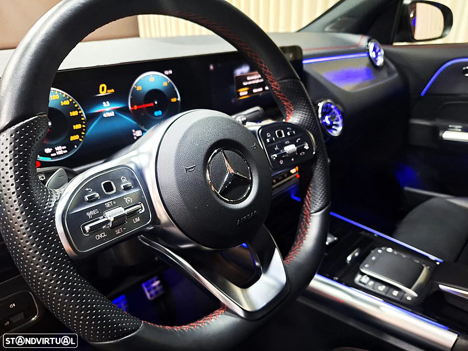 Mercedes-Benz EQA 300 4Matic AMG Line - 14