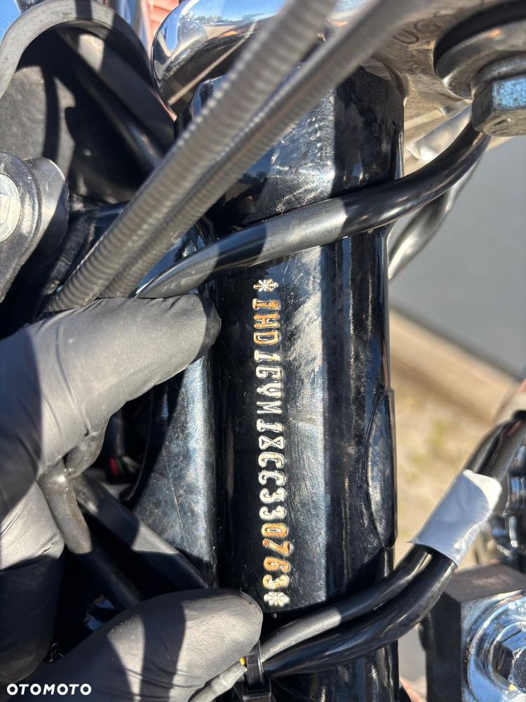 Harley-Davidson Dyna Fat Bob - 7