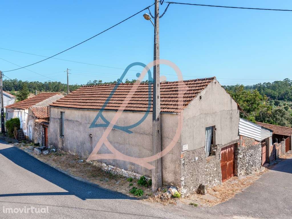 Moradia para restauro - Ideal para investimento ou habitação - Grande imagem: 5/49