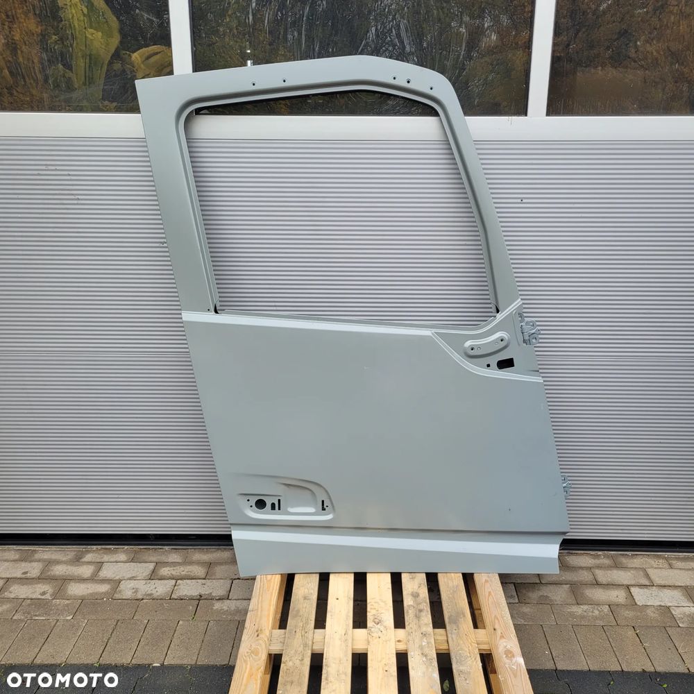 DRZWI VOLVO FH4 FH5 NOWY ORYGINAŁ PRAWE CHWALIM116 - 1