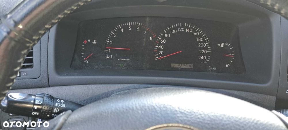 Toyota Corolla Verso - 3