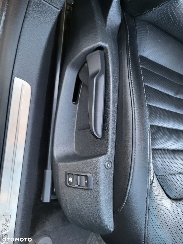 Volkswagen Passat 2.0 TDI Highline DSG - 10