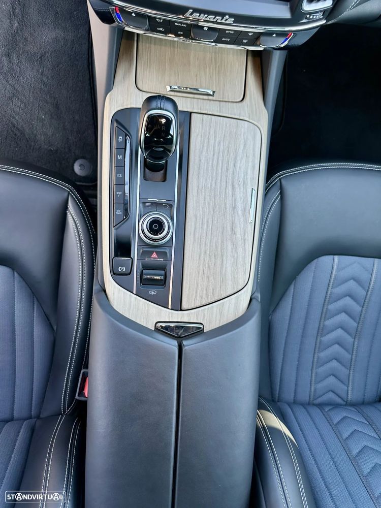 Maserati Levante S Q4 - 15