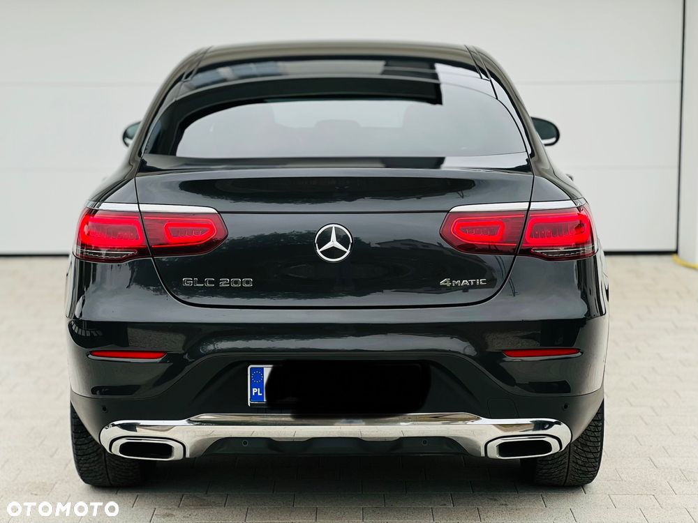 Mercedes-Benz GLC 200 4Matic 9G-TRONIC AMG Line - 11