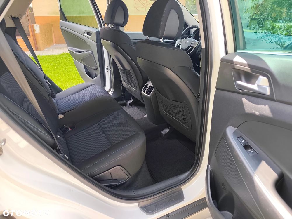 Hyundai Tucson blue 1.7 CRDi 2WD Passion Plus - 11