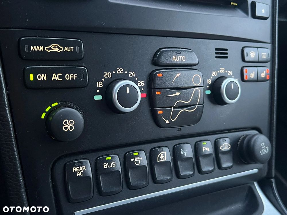 Volvo XC 90 - 18