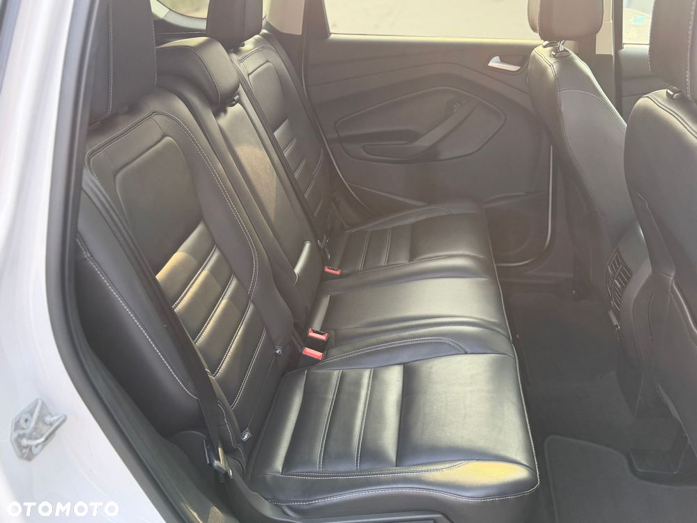 Ford Kuga - 15