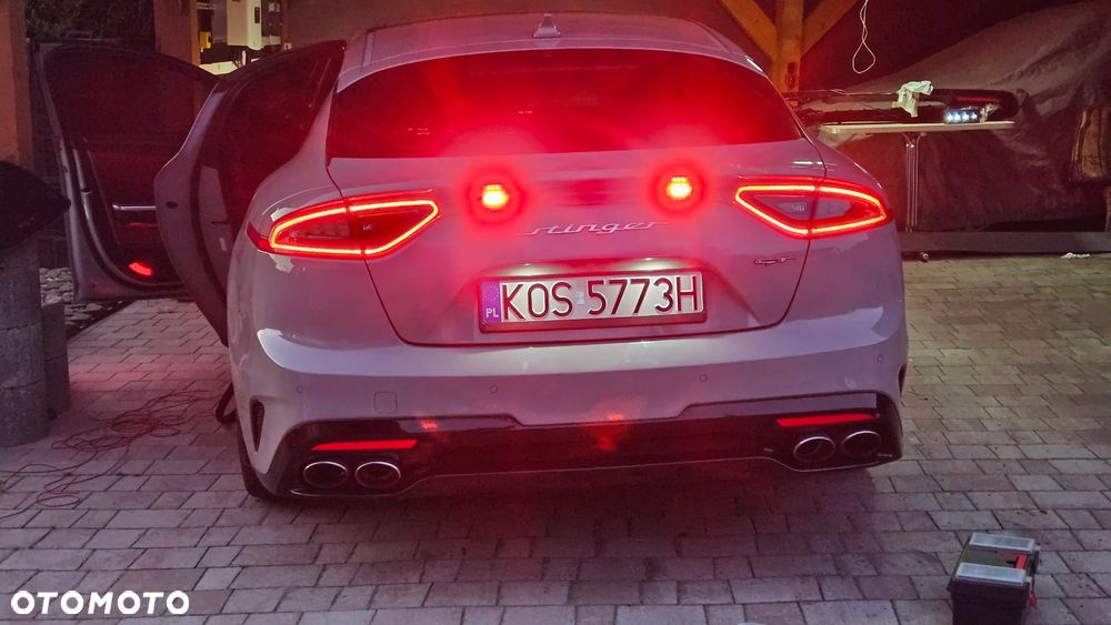 Kia Stinger - 17