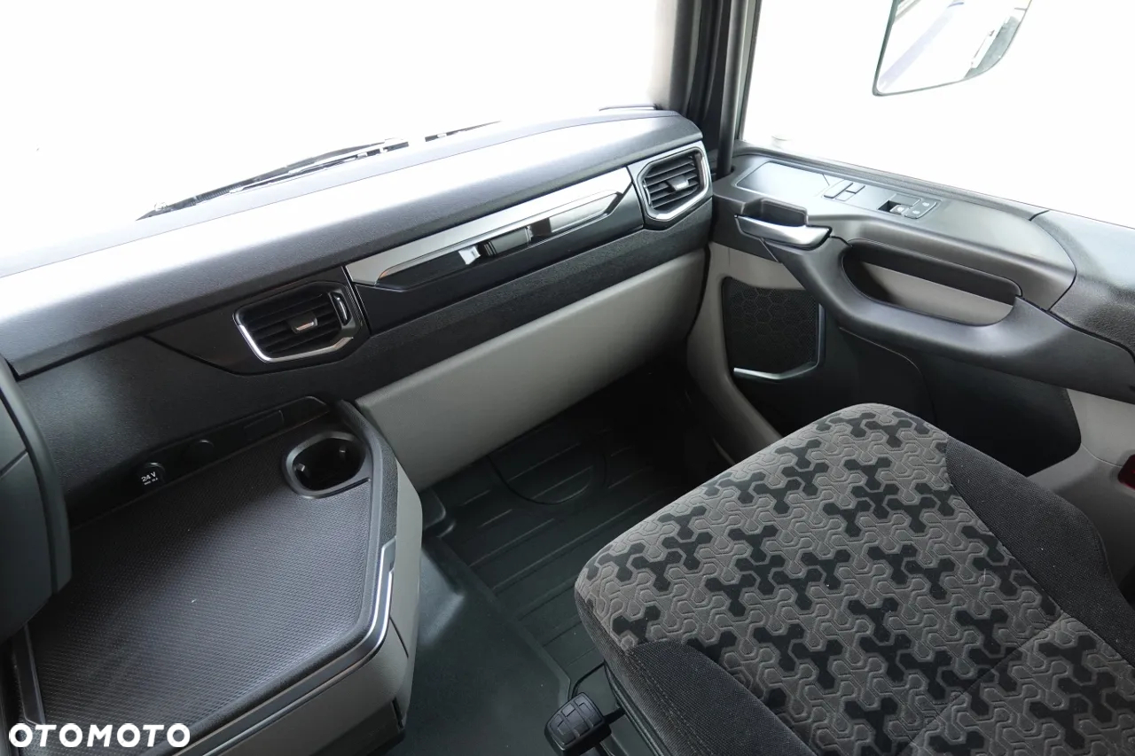 Scania S 500 / 6x2 / PUSHER / RETARDER / KLIMA POSTOJOWA  / PRZÓD NA PODUSZKACH  / OS PODNOSZONA i SKRĘTNA / DMC  70 000 KG  / OPTICRUISE + SPRZĘGŁO / EURO 6 / PO KONTRAKCIE SERWISOWYM - 32