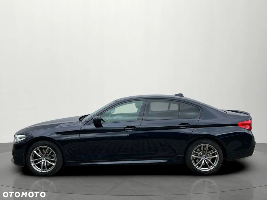 BMW Seria 5 520d xDrive M Sport sport - 9