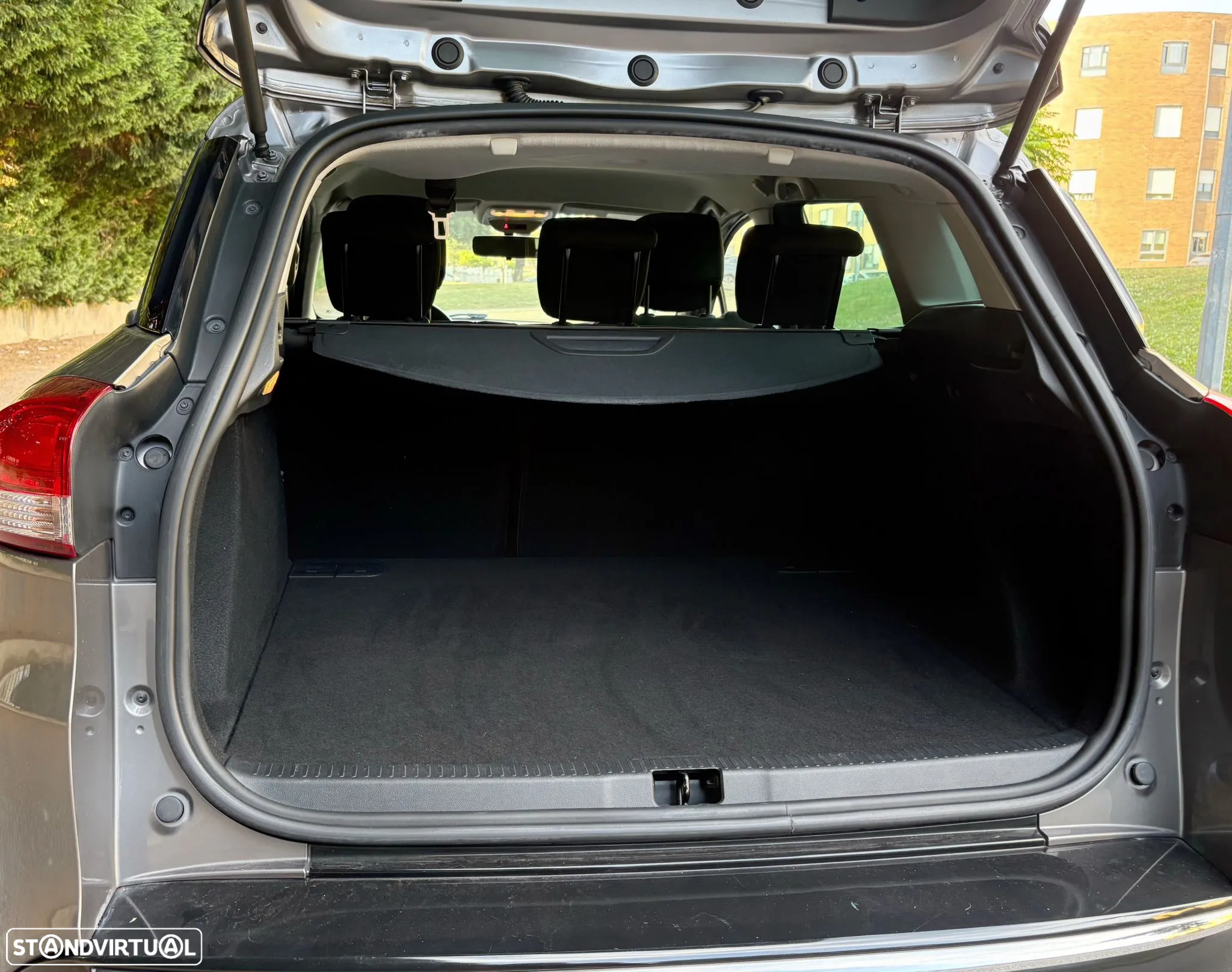 Renault Clio Sport Tourer 0.9 TCe Limited - 8