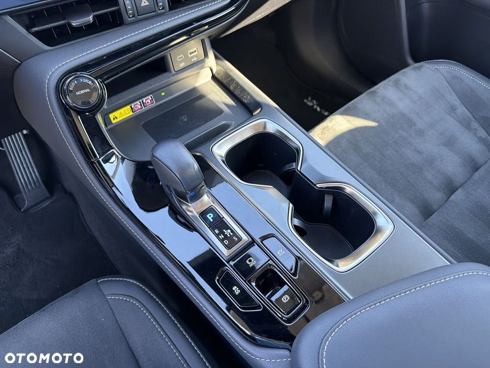Lexus NX 350h Elegance 2WD - 19