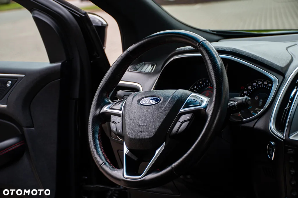 Ford Edge 2.0 EcoBlue Twin-Turbo 4WD ST-Line - 34