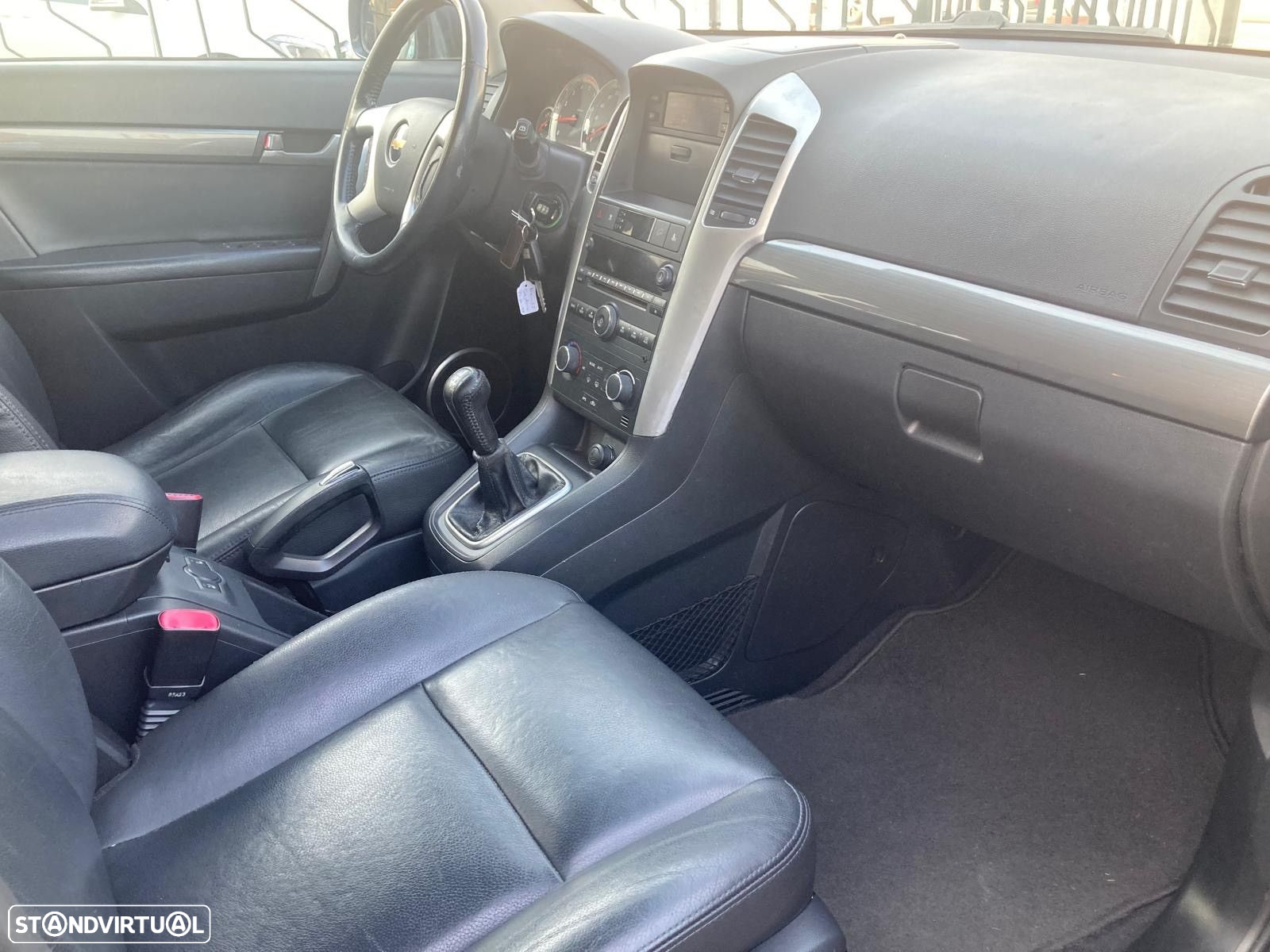 Chevrolet Captiva 2.0 VCDi LT 7L - 28