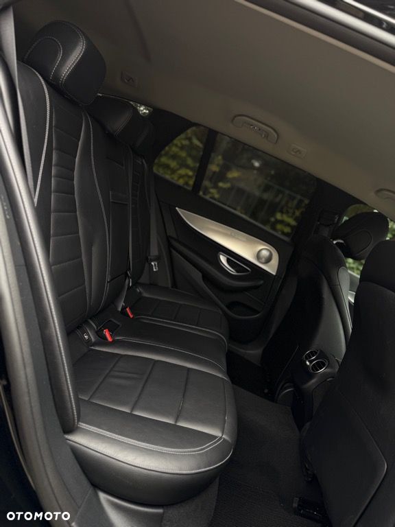 Mercedes-Benz Klasa E 220 d 4-Matic Avantgarde - 33