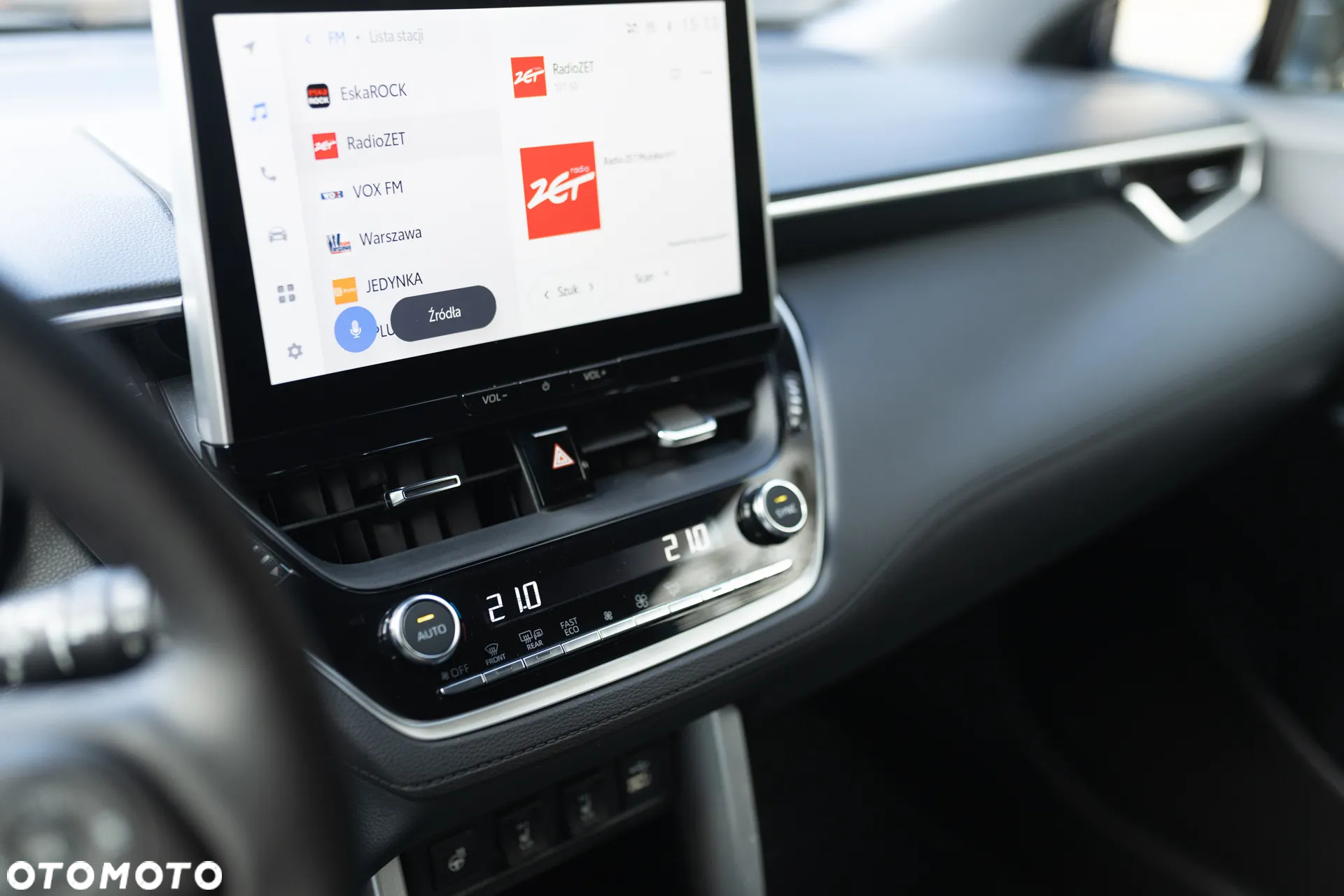 Toyota Corolla Cross 2.0 Hybrid Style - 24