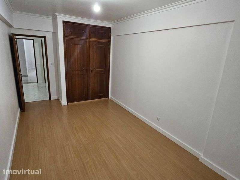Apartamento Queluz T1+1 - Pronto a habitar - Grande imagem: 4/12