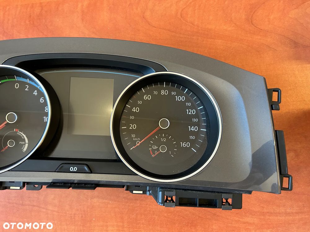 LICZNIK ZEGARY 5GE920755 VW E-GOLF VII - 2