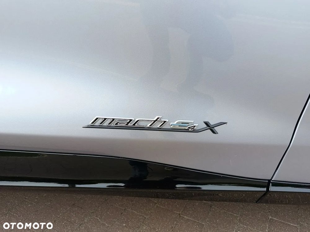 Ford Mustang Mach-E 91 kWh AWD Premium - 14